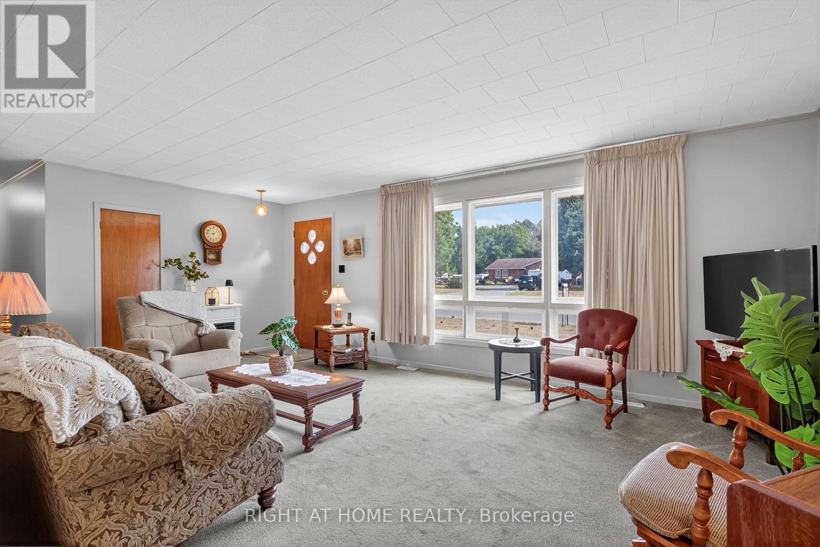 167 Margaret Street, Essa, Ontario  L0M 1B0 - Photo 13 - N12562352