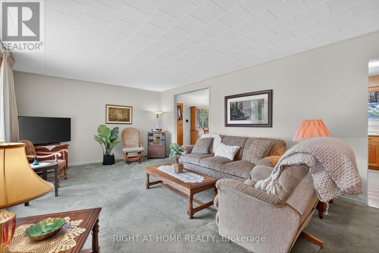 167 Margaret Street, Essa, Ontario  L0M 1B0 - Photo 14 - N12562352