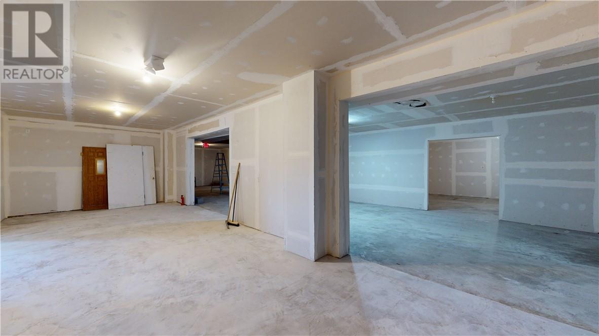 86 Vankoughnet E, Little Current, Ontario  P0P 1K0 - Photo 18 - 2119336