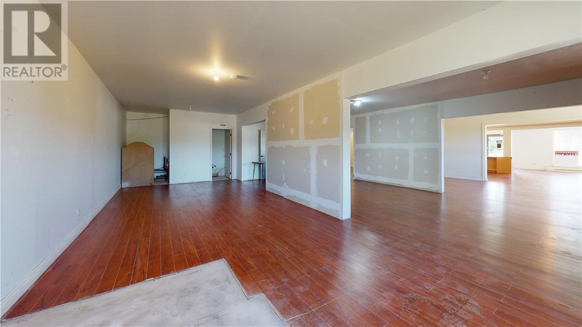 86 Vankoughnet E, Little Current, Ontario  P0P 1K0 - Photo 12 - 2119336