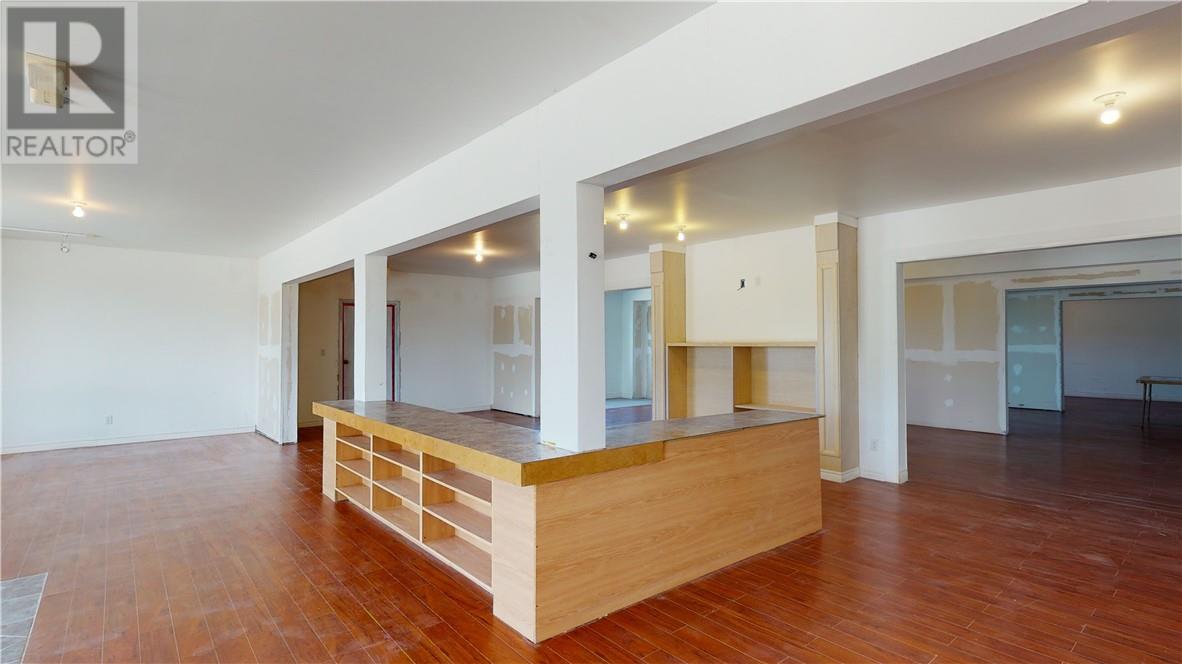 86 Vankoughnet E, Little Current, Ontario  P0P 1K0 - Photo 10 - 2119336