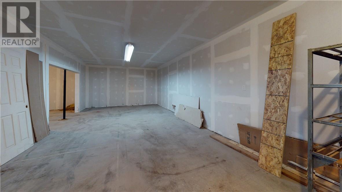 86 Vankoughnet E, Little Current, Ontario  P0P 1K0 - Photo 23 - 2119336