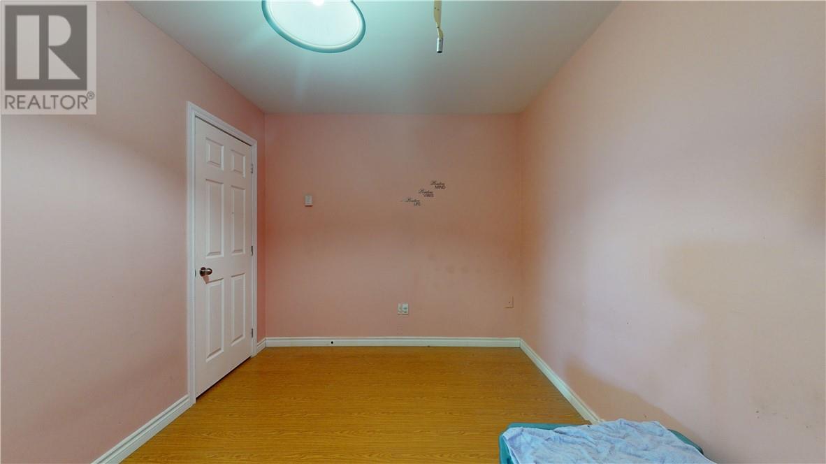 86 Vankoughnet E, Little Current, Ontario  P0P 1K0 - Photo 38 - 2119336