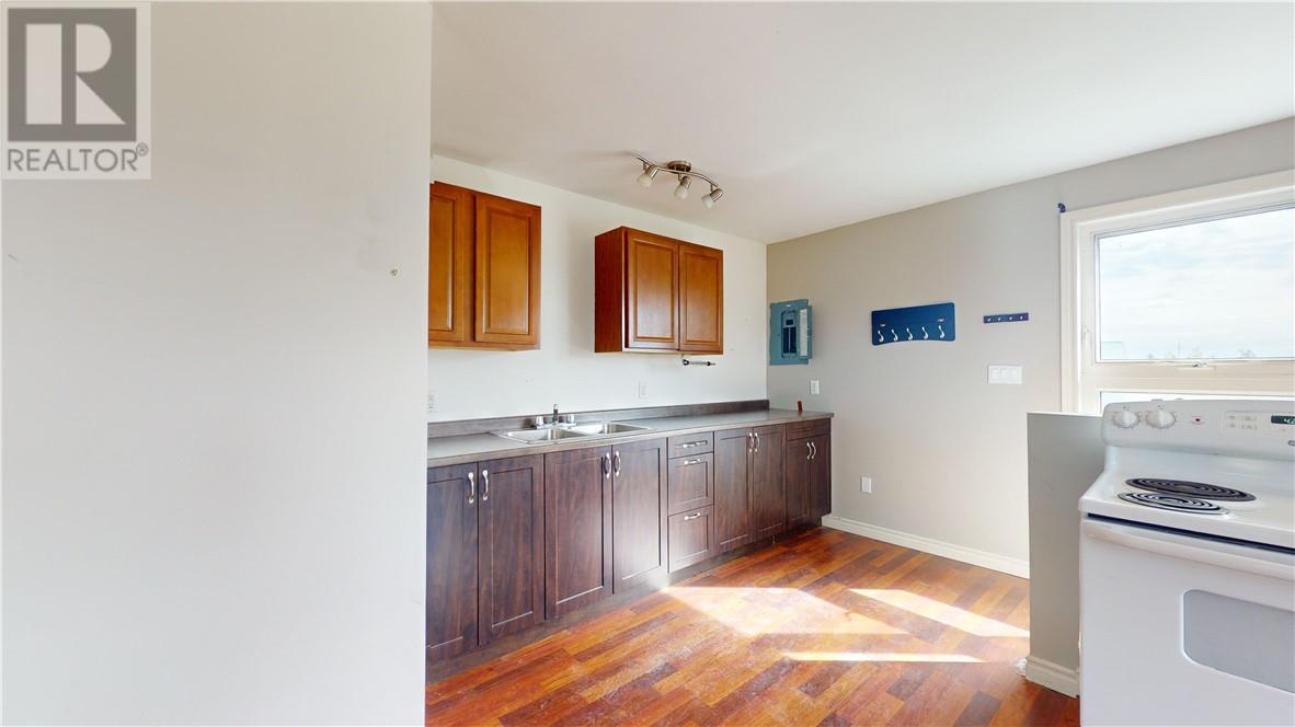 86 Vankoughnet E, Little Current, Ontario  P0P 1K0 - Photo 53 - 2119336