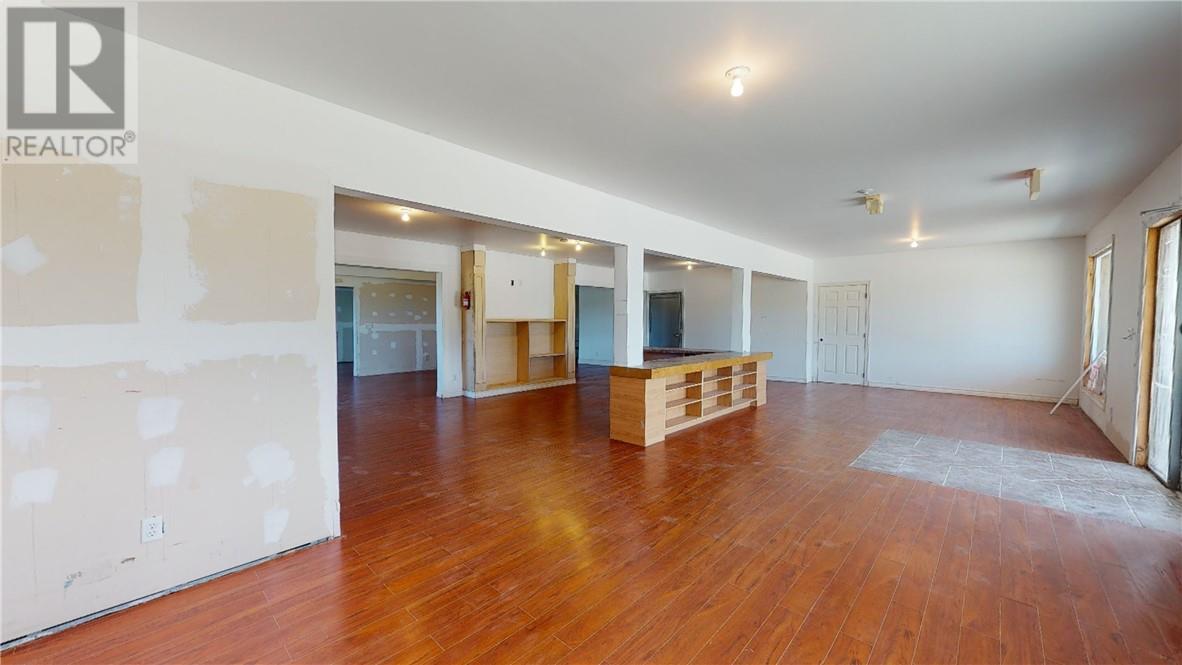 86 Vankoughnet E, Little Current, Ontario  P0P 1K0 - Photo 9 - 2119336