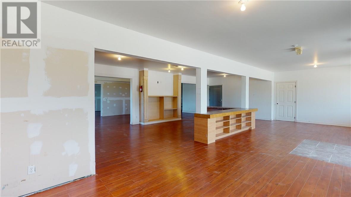 86 Vankoughnet E, Little Current, Ontario  P0P 1K0 - Photo 8 - 2119336