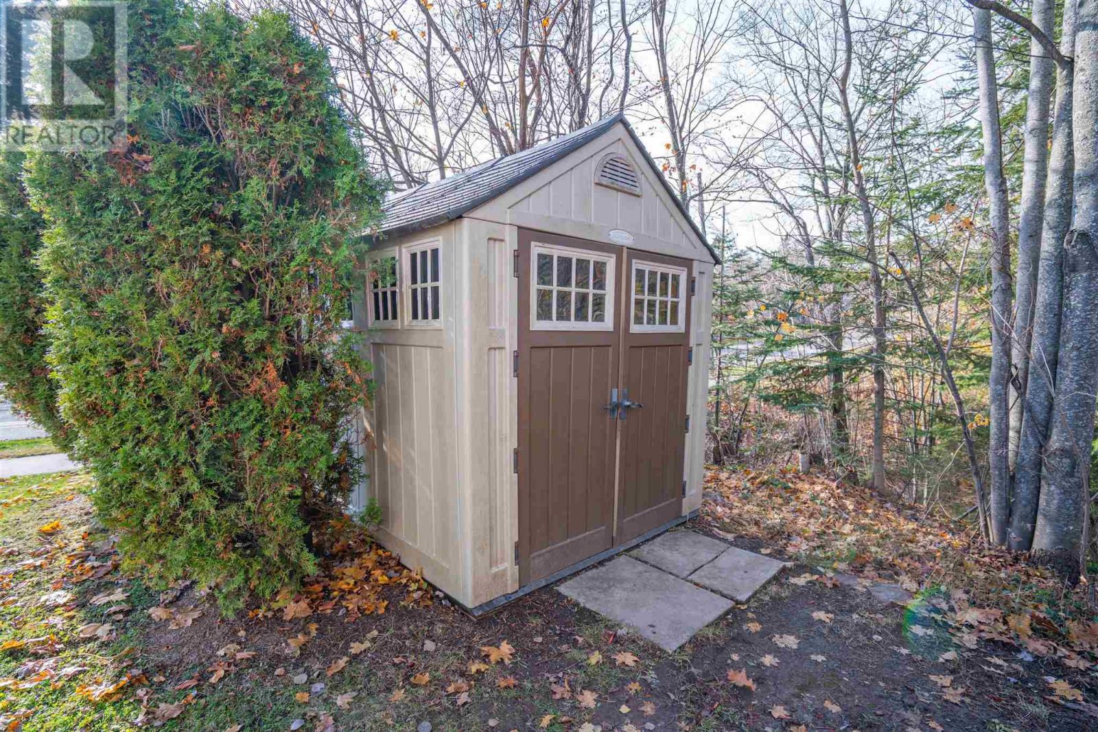 458 Macdonald Ave, Sault Ste. Marie, Ontario  P6B 1H9 - Photo 15 - SM253278