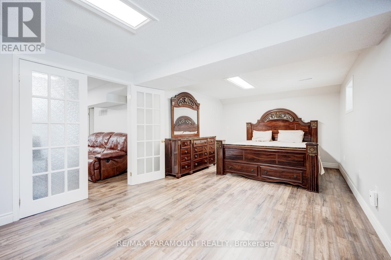 3197 Candela Drive, Mississauga, Ontario  L5A 2T9 - Photo 37 - W12562168