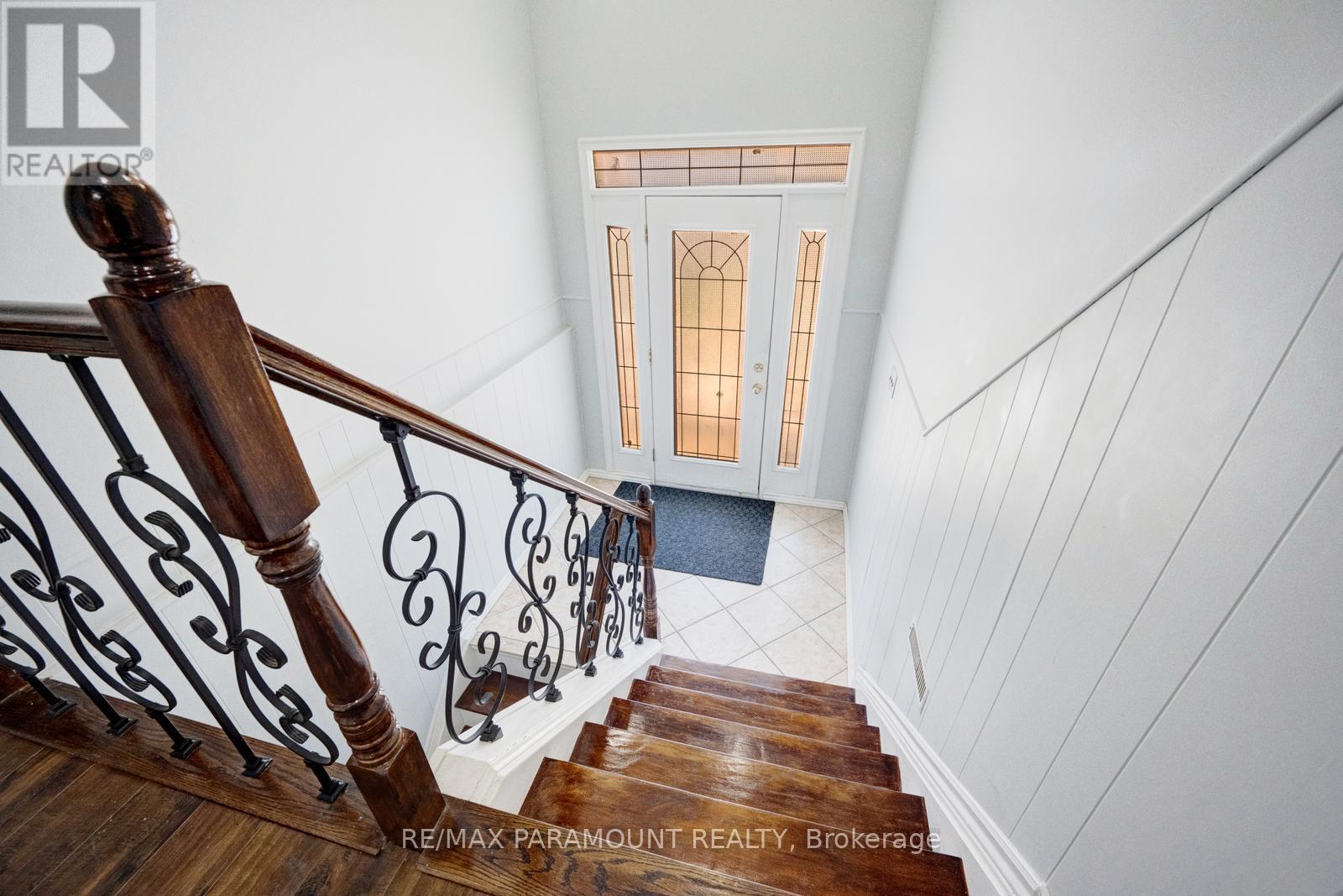 3197 Candela Drive, Mississauga, Ontario  L5A 2T9 - Photo 6 - W12562168