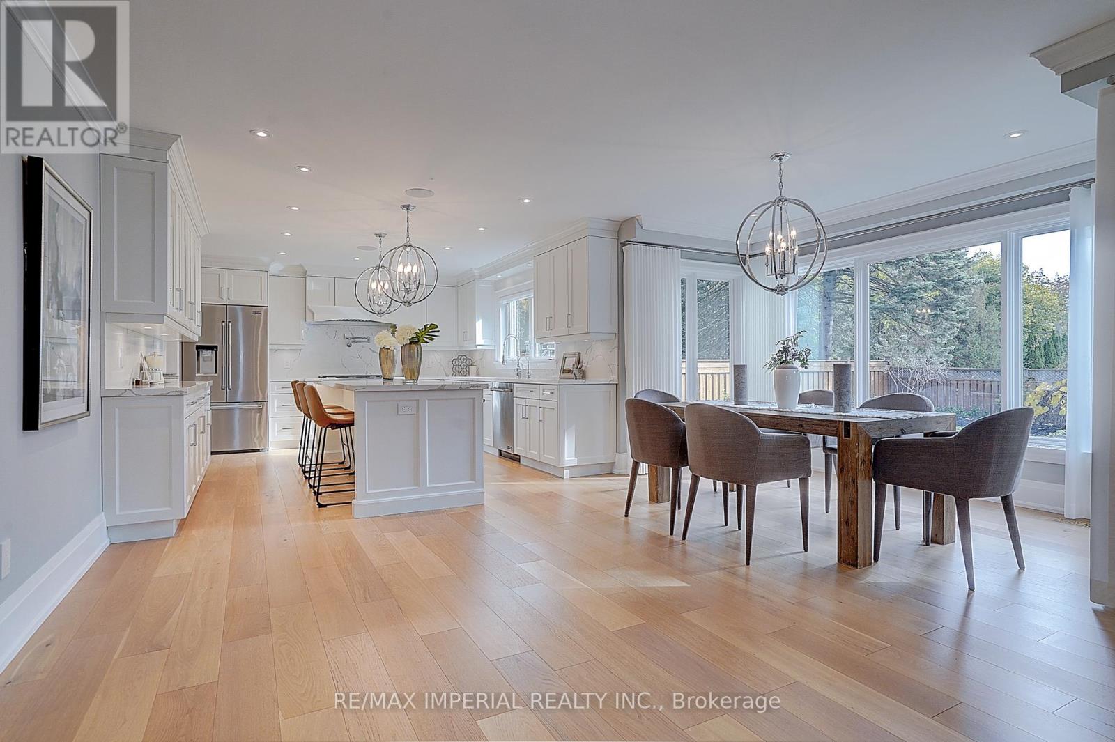 1832 Pine Siskin Court, Mississauga, Ontario  L5L 2Y3 - Photo 19 - W12562190