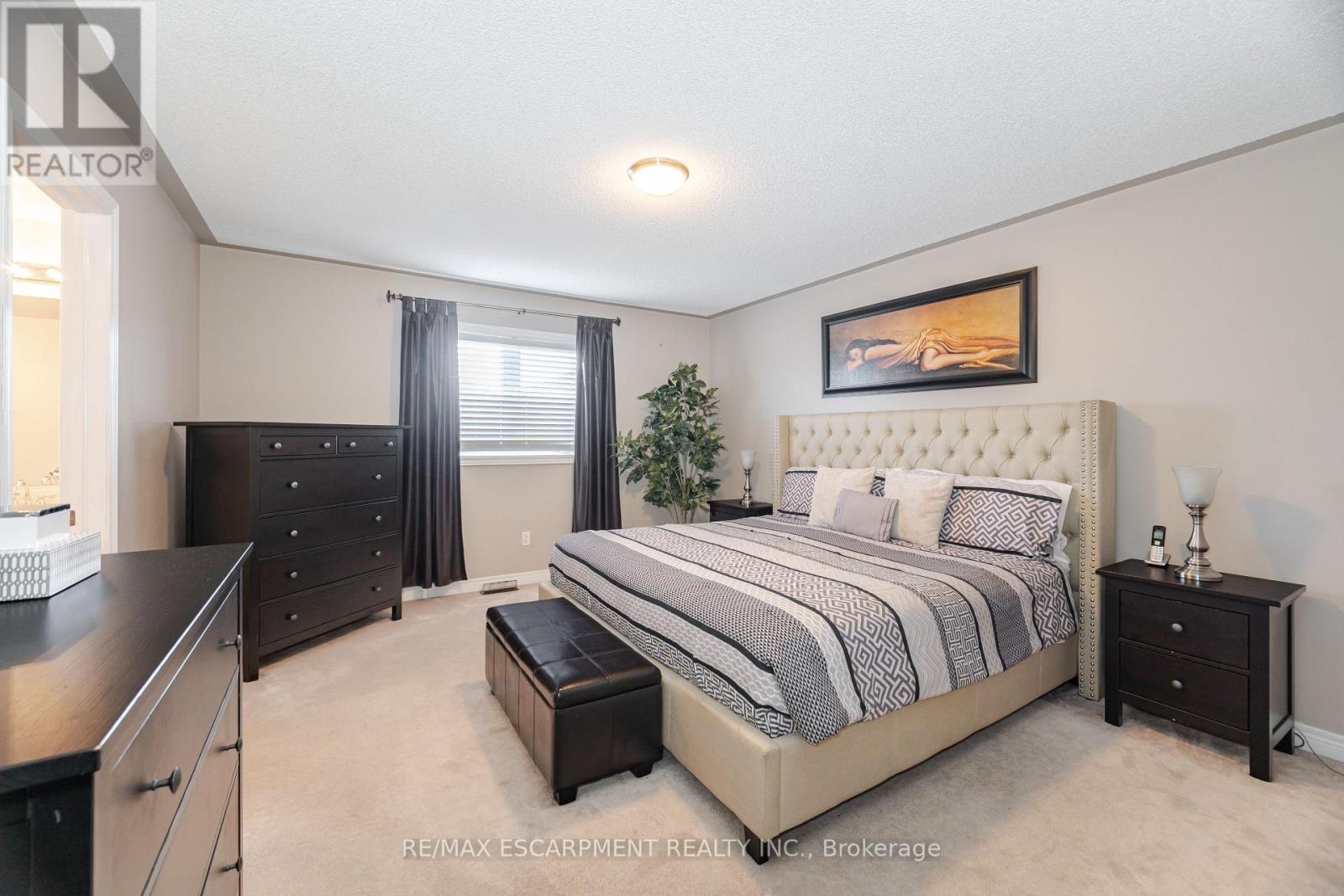 31 Vanderbrink Drive, Brampton, Ontario  L6R 0E6 - Photo 26 - W12562196