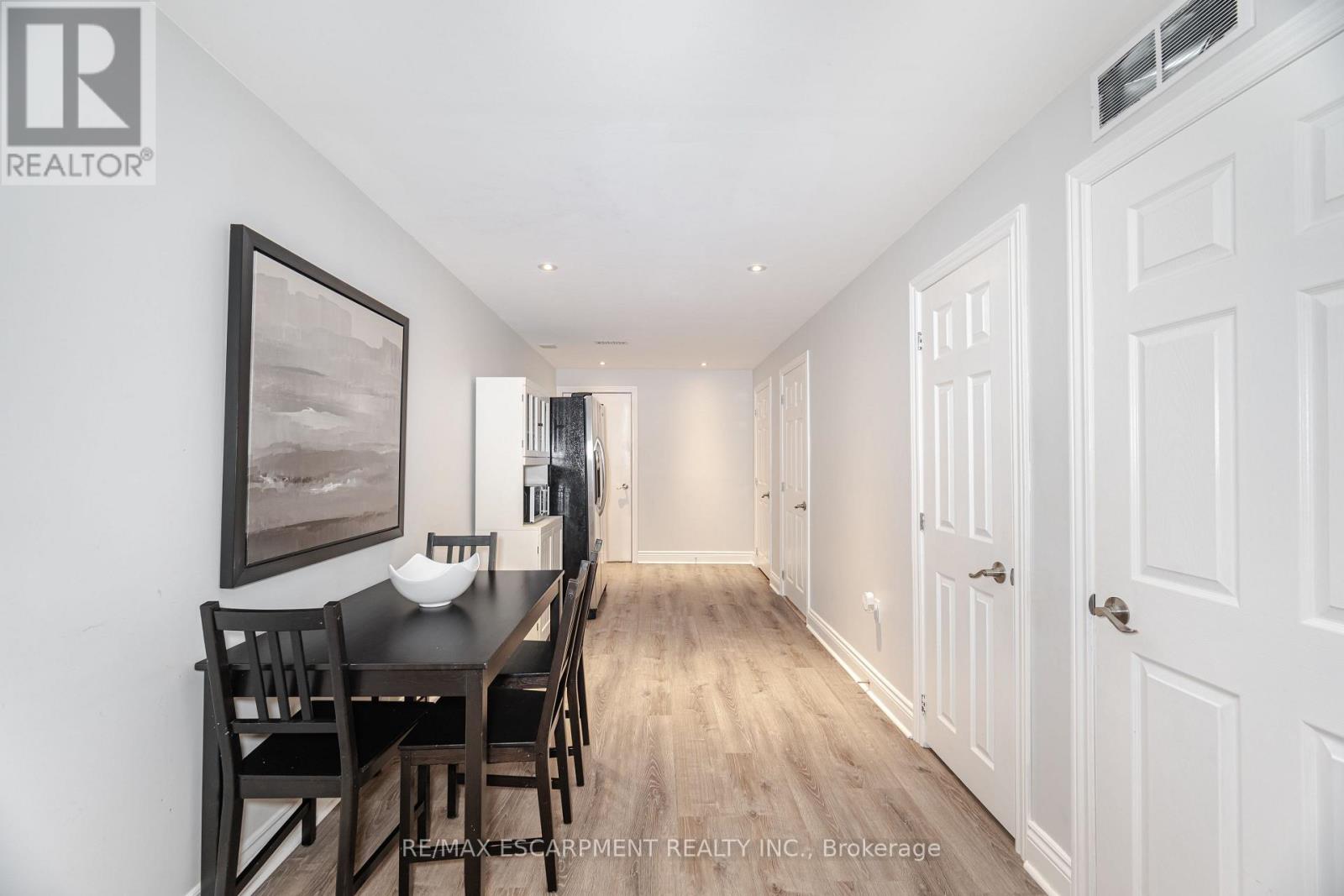 31 Vanderbrink Drive, Brampton, Ontario  L6R 0E6 - Photo 43 - W12562196