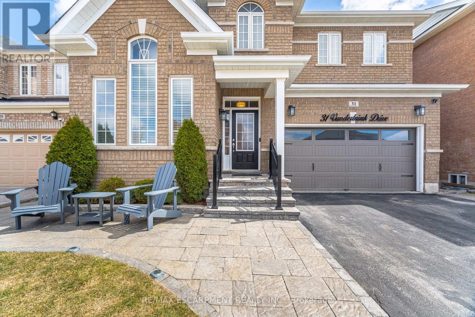 31 Vanderbrink Drive, Brampton, Ontario  L6R 0E6 - Photo 6 - W12562196