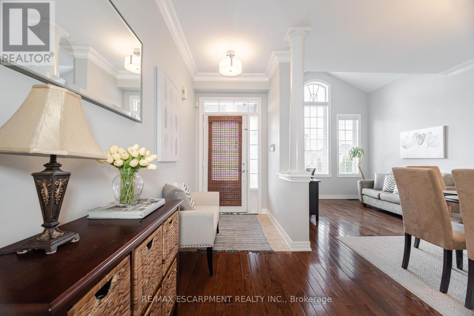 31 Vanderbrink Drive, Brampton, Ontario  L6R 0E6 - Photo 7 - W12562196