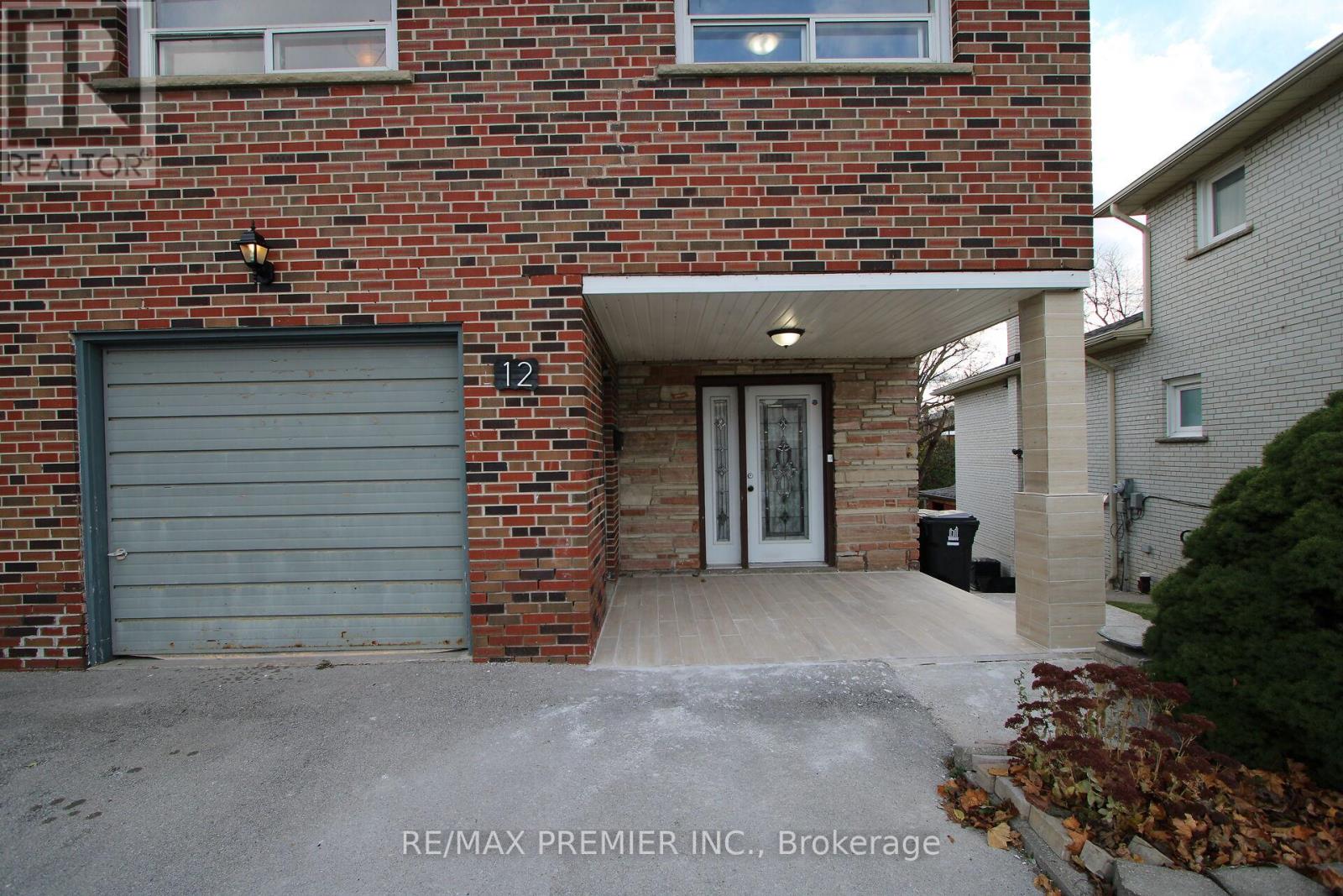 12 Annabelle Drive, Toronto, Ontario  M9V 3B6 - Photo 2 - W12562206