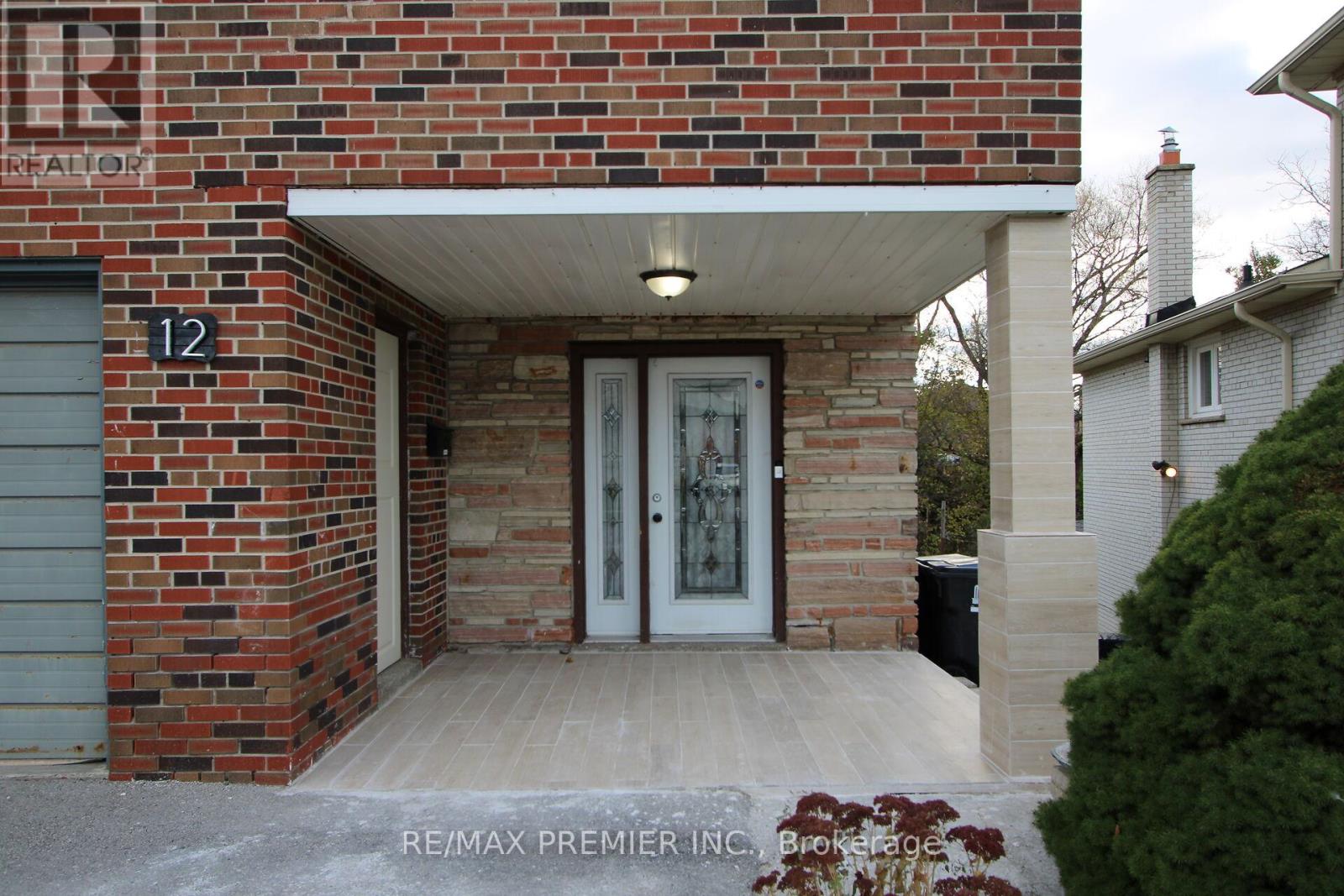 12 Annabelle Drive, Toronto, Ontario  M9V 3B6 - Photo 4 - W12562206
