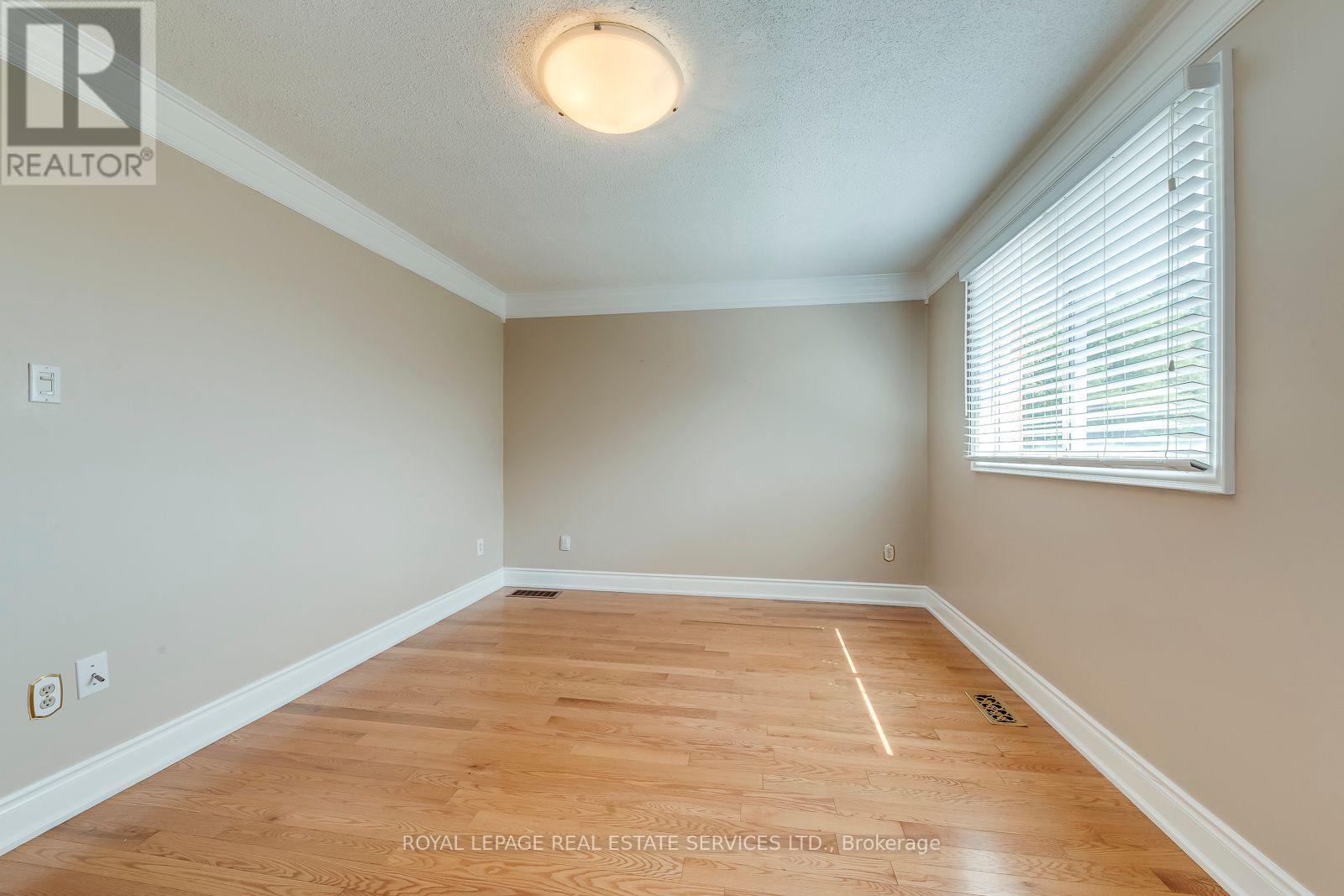 5254 Astwell Avenue, Mississauga, Ontario  L5R 3H8 - Photo 18 - W12562220