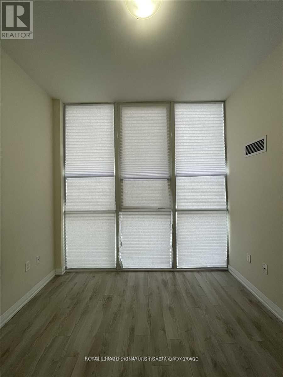 107 - 65 Watergarden Drive, Mississauga, Ontario  L5R 0G8 - Photo 10 - W12562226