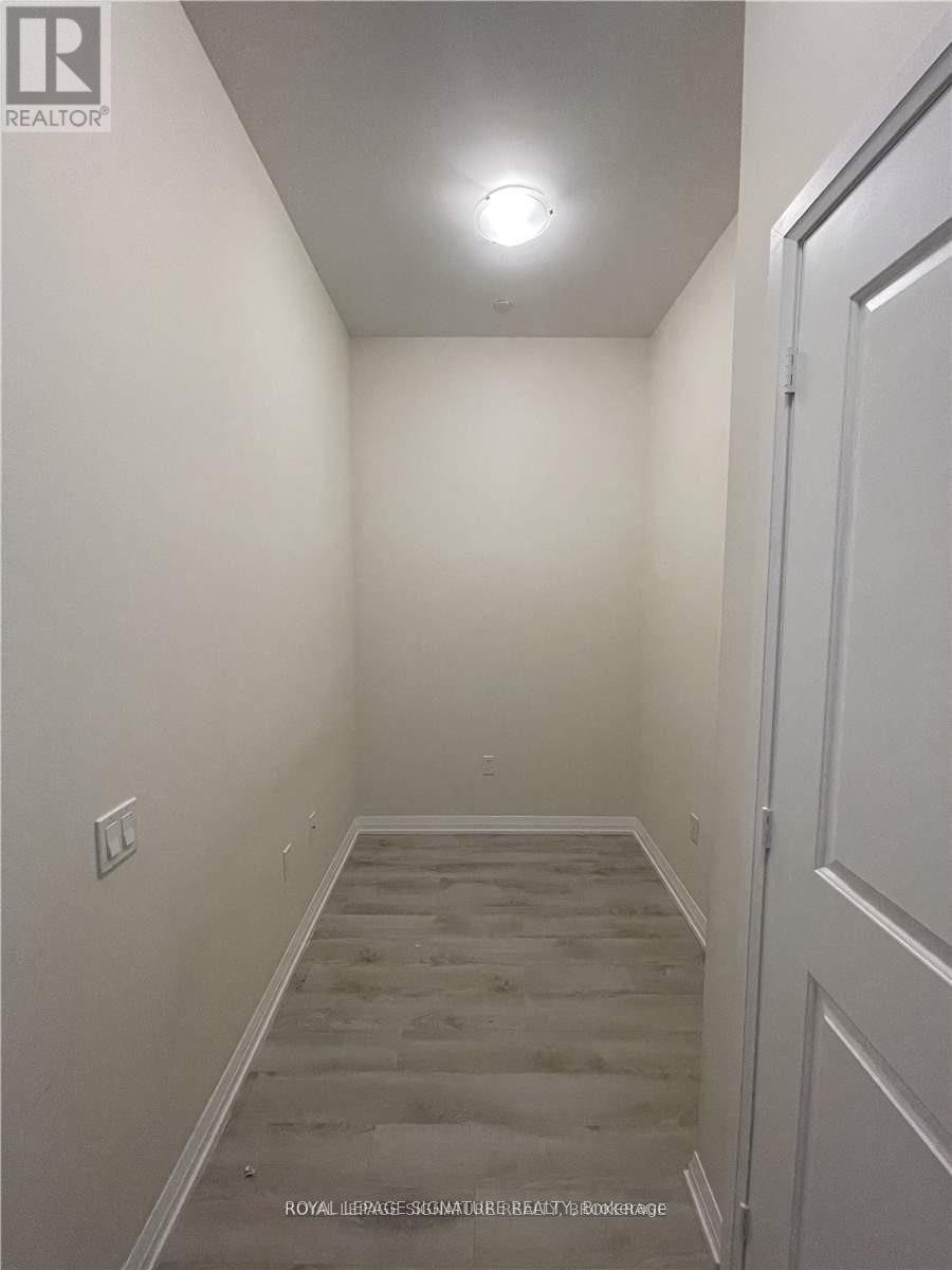 107 - 65 Watergarden Drive, Mississauga, Ontario  L5R 0G8 - Photo 12 - W12562226