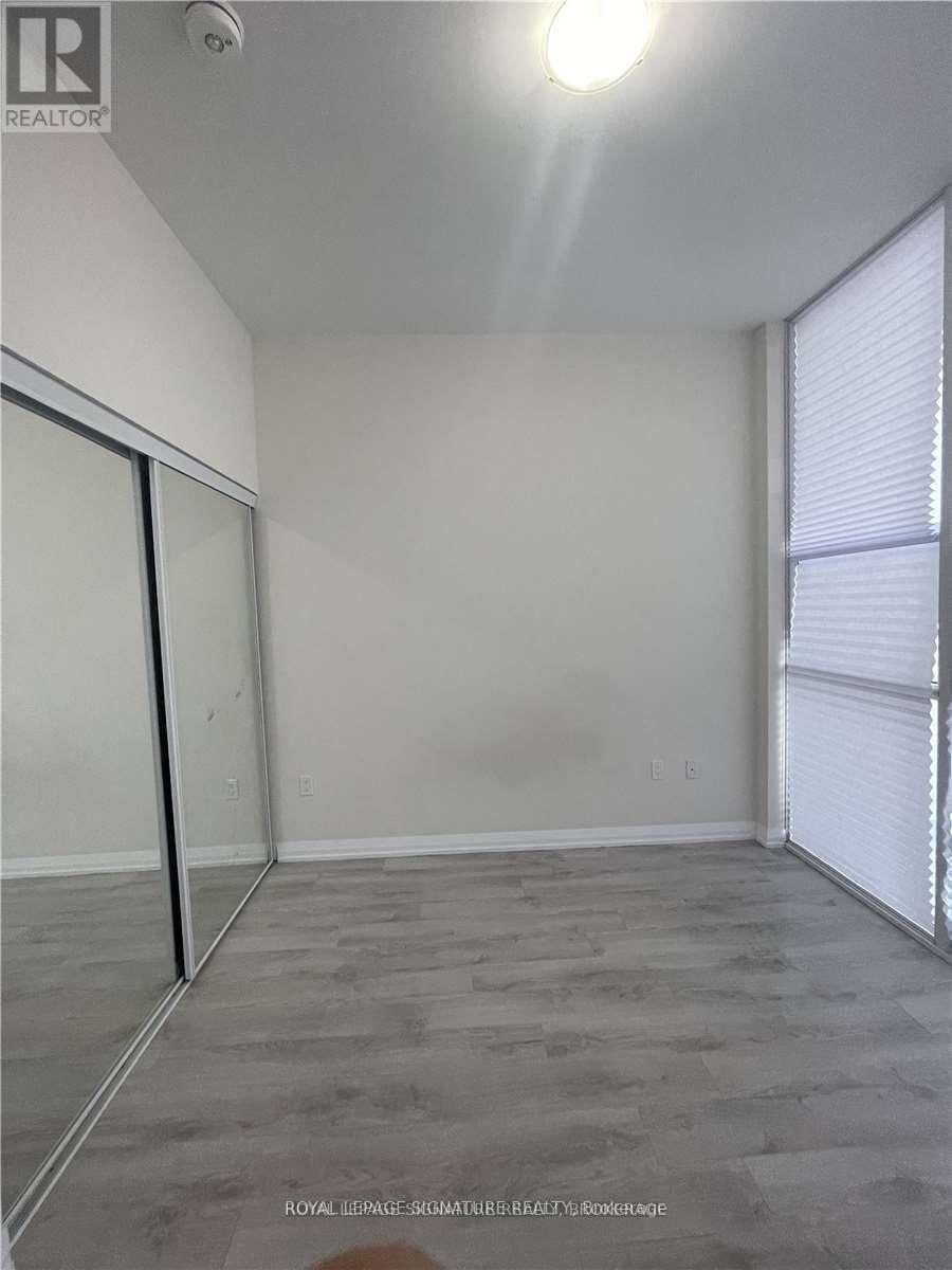 107 - 65 Watergarden Drive, Mississauga, Ontario  L5R 0G8 - Photo 8 - W12562226