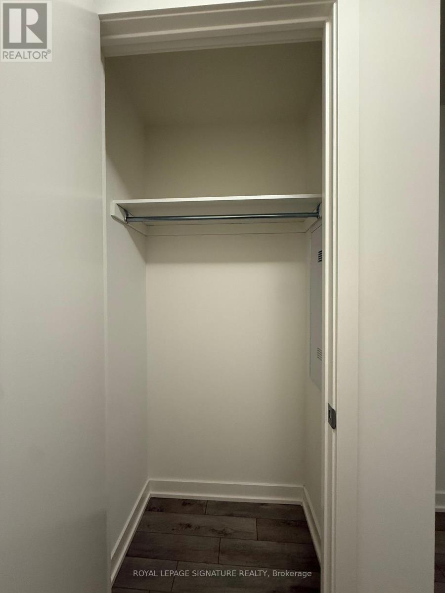 811 - 3071 Trafalgar Road, Oakville, Ontario  L6H 3V6 - Photo 11 - W12562266