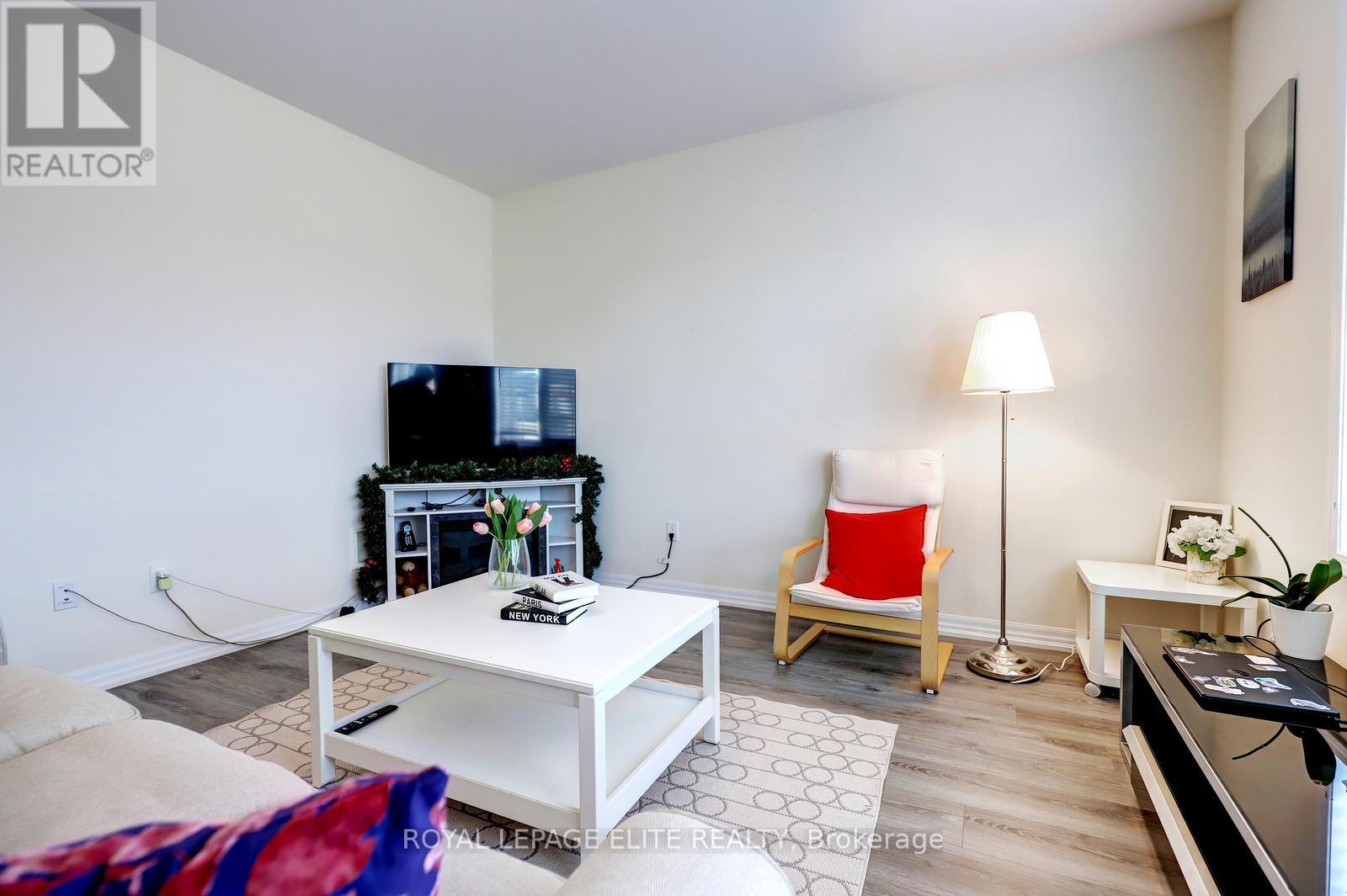 3315 Vardon Way, Oakville, Ontario  L6M 1S1 - Photo 10 - W12562280