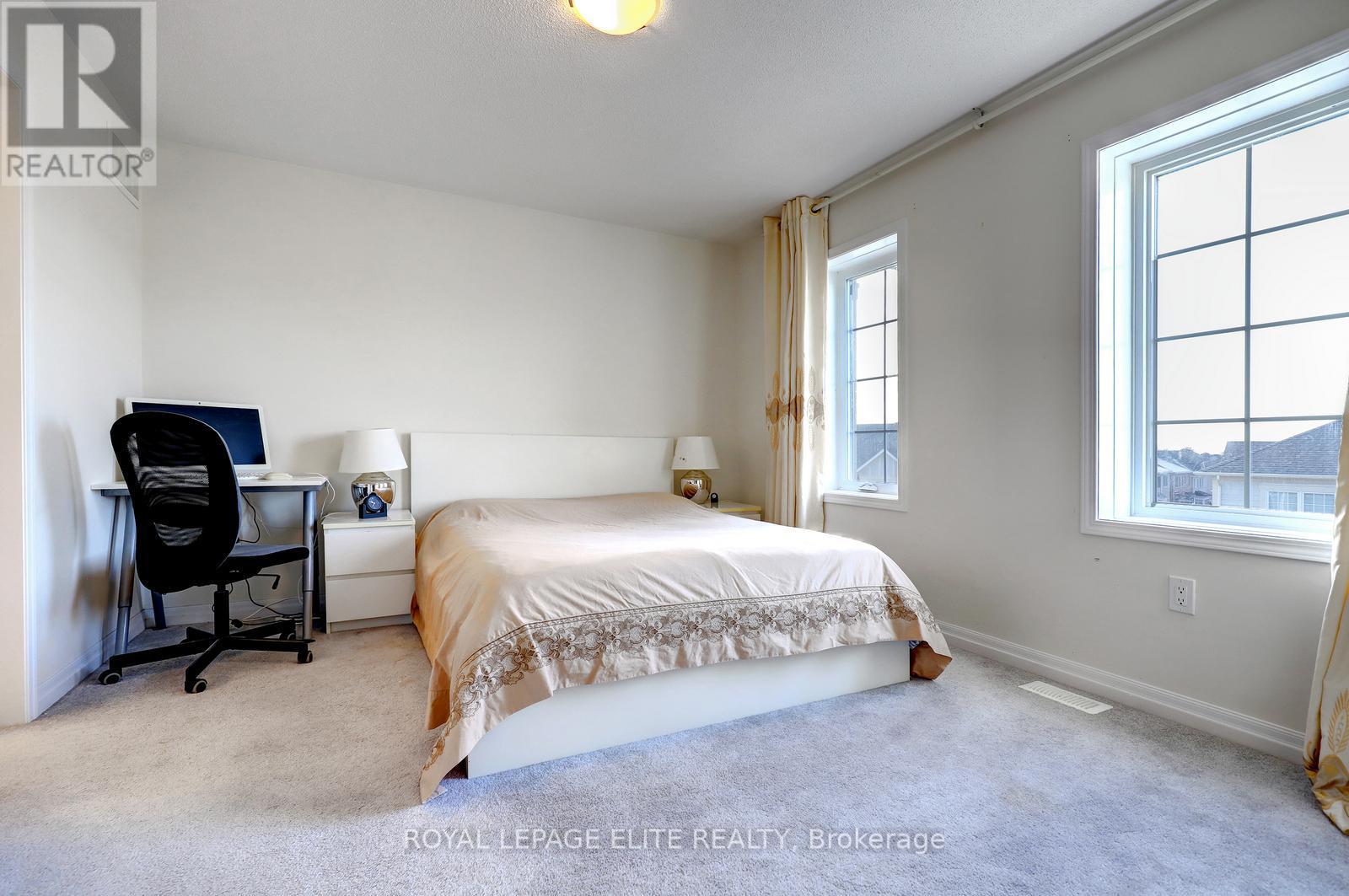 3315 Vardon Way, Oakville, Ontario  L6M 1S1 - Photo 24 - W12562280