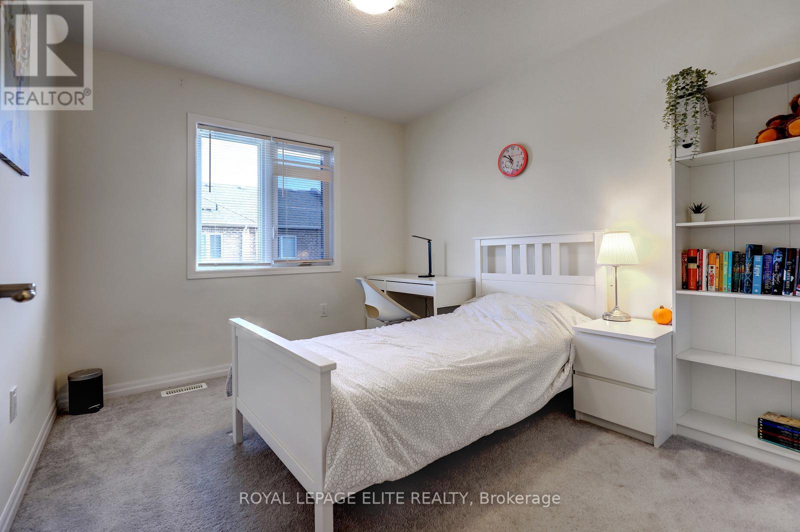 3315 Vardon Way, Oakville, Ontario  L6M 1S1 - Photo 29 - W12562280