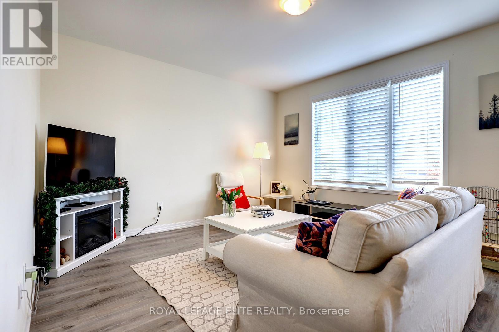 3315 Vardon Way, Oakville, Ontario  L6M 1S1 - Photo 9 - W12562280