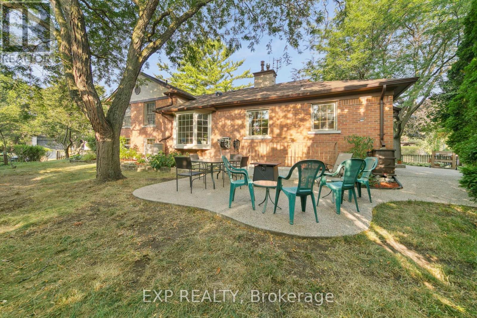 2565 Claymore Crescent, Mississauga, Ontario  L5C 3A2 - Photo 36 - W12562310