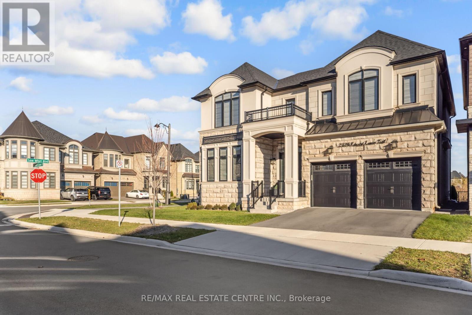 2336 Edward Leaver Trail, Oakville, Ontario  L6M 5M7 - Photo 3 - W12562320