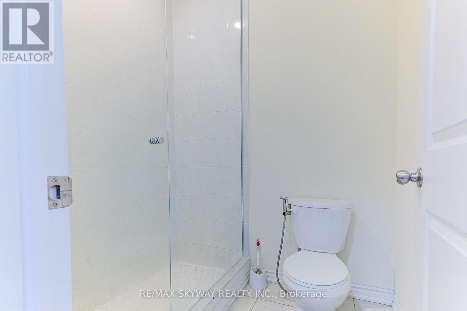 379 Valleyway Drive, Brampton, Ontario  L6X 5S7 - Photo 24 - W12562376