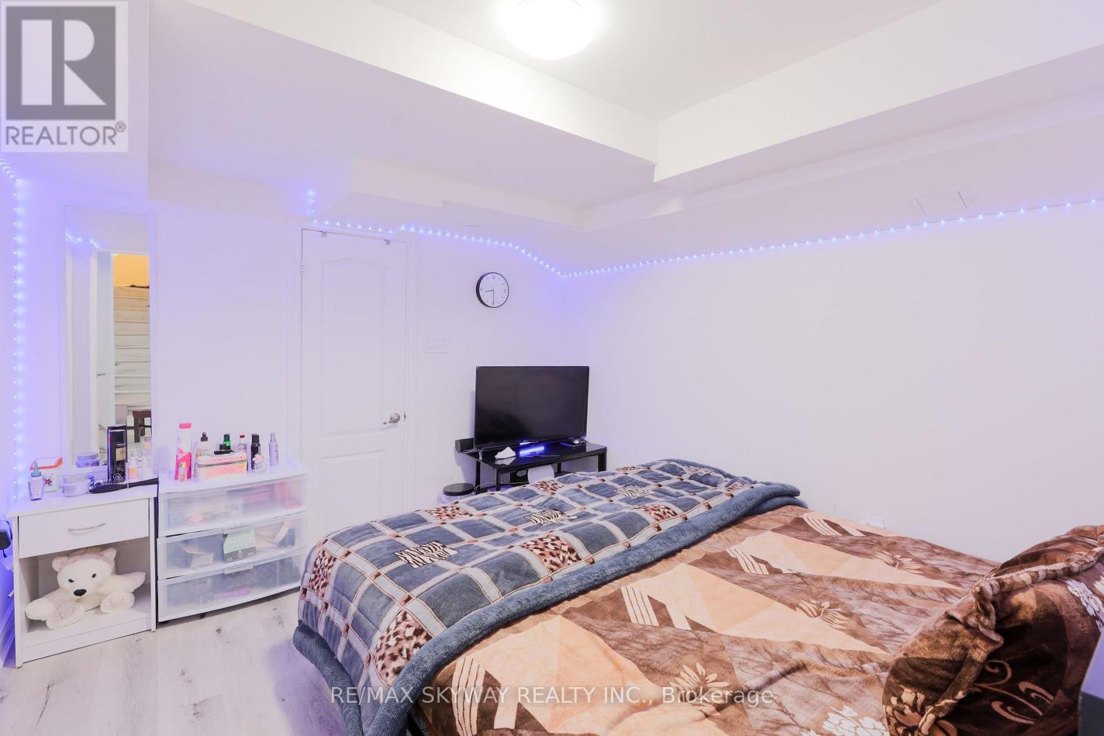 379 Valleyway Drive, Brampton, Ontario  L6X 5S7 - Photo 35 - W12562376