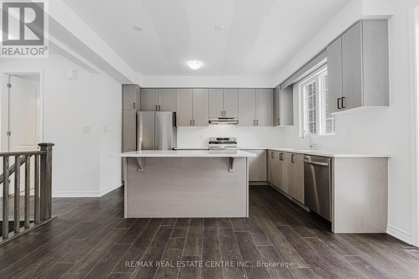 34 Bellasera Way, Caledon, Ontario  L7C 4P1 - Photo 12 - W12562400