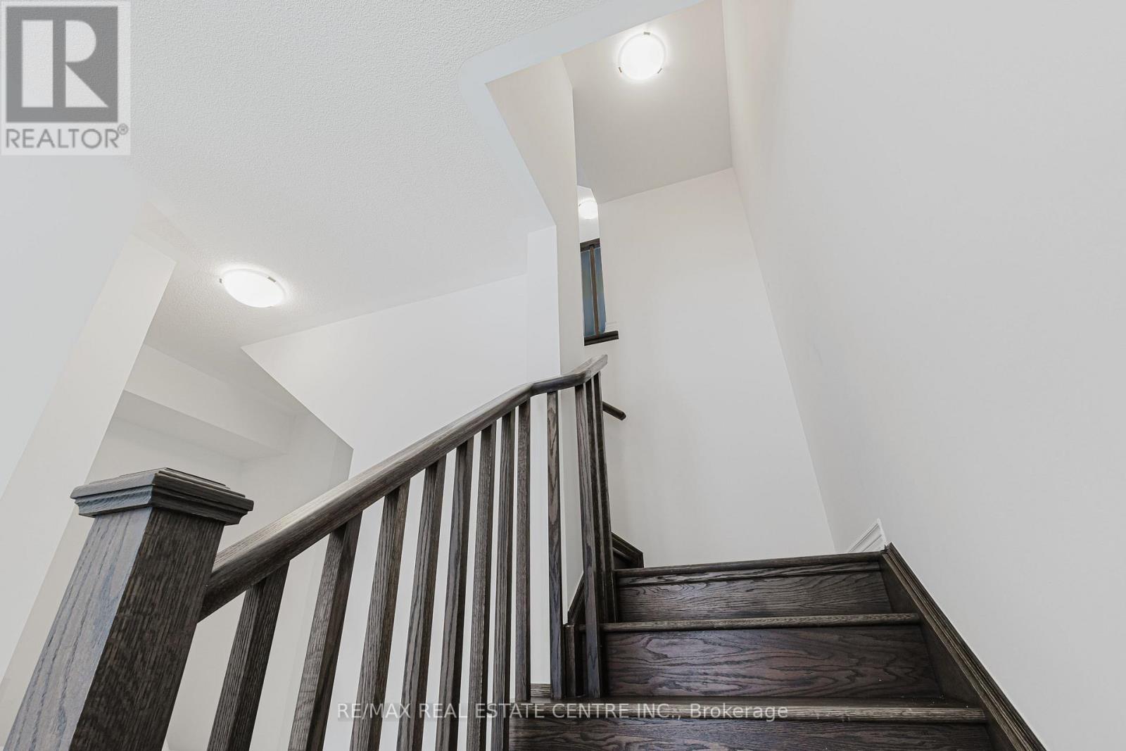 34 Bellasera Way, Caledon, Ontario  L7C 4P1 - Photo 8 - W12562400