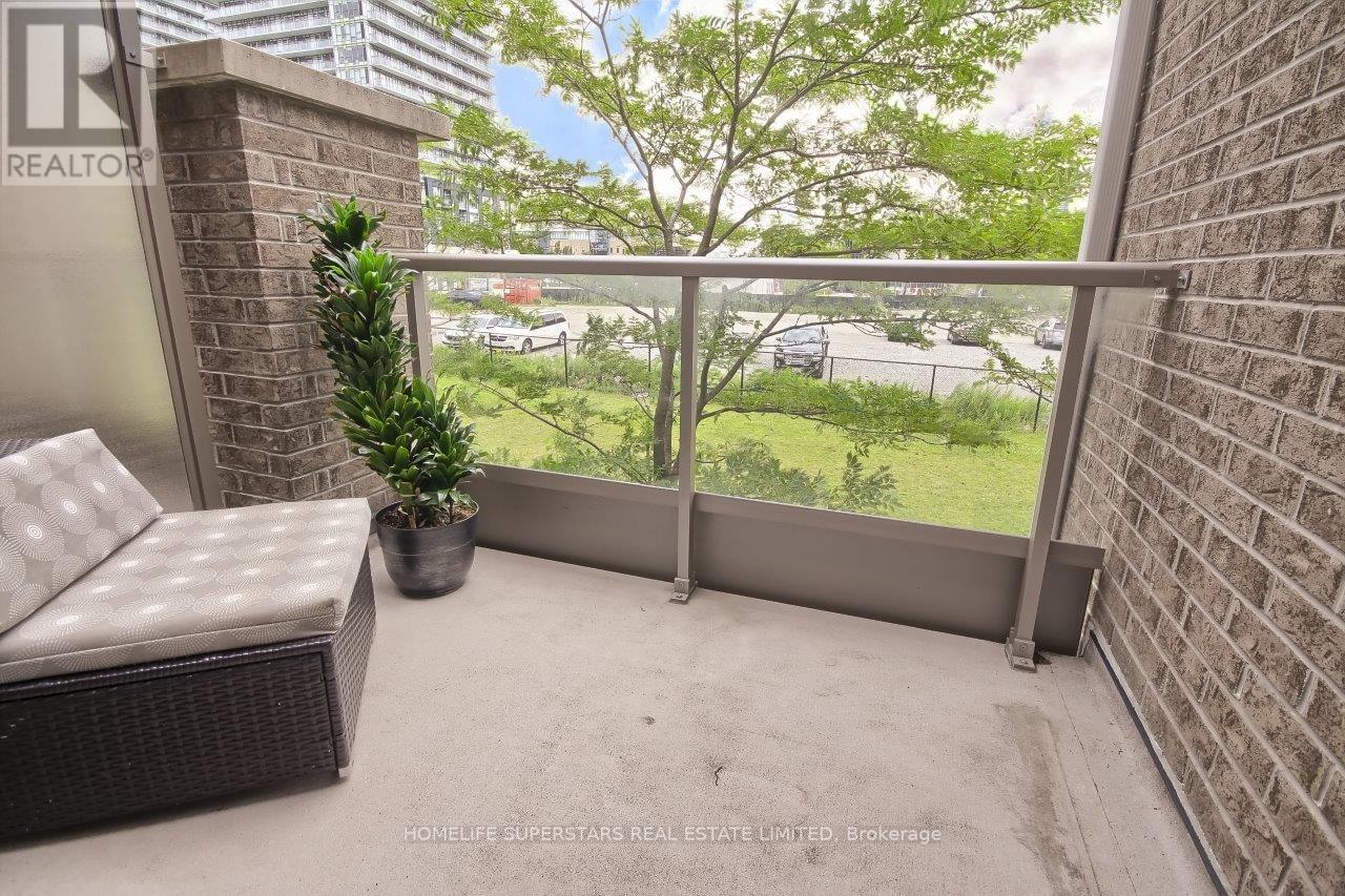 Th 107 - 388 Prince Of Wales Drive, Mississauga, Ontario  L5B 0A1 - Photo 20 - W12562402