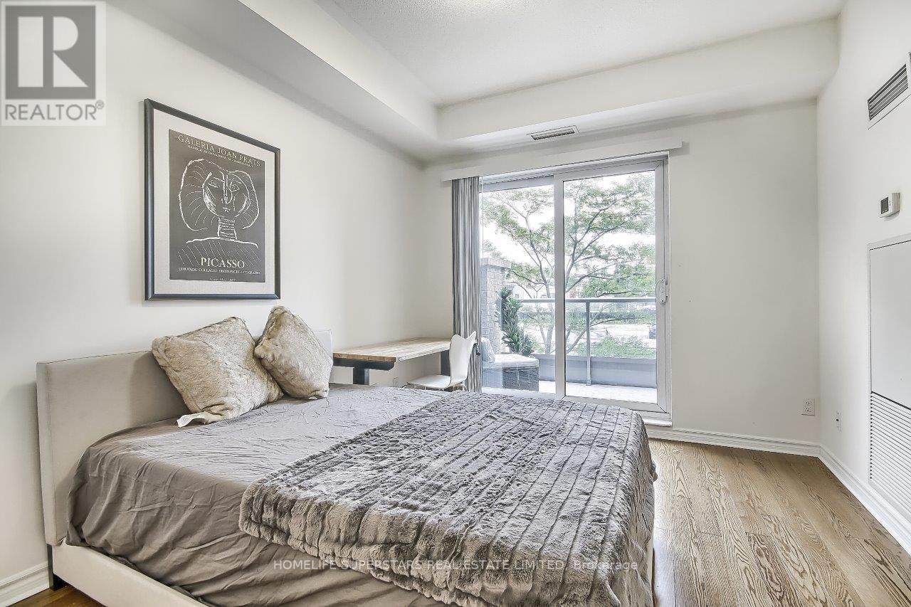 Th 107 - 388 Prince Of Wales Drive, Mississauga, Ontario  L5B 0A1 - Photo 21 - W12562402