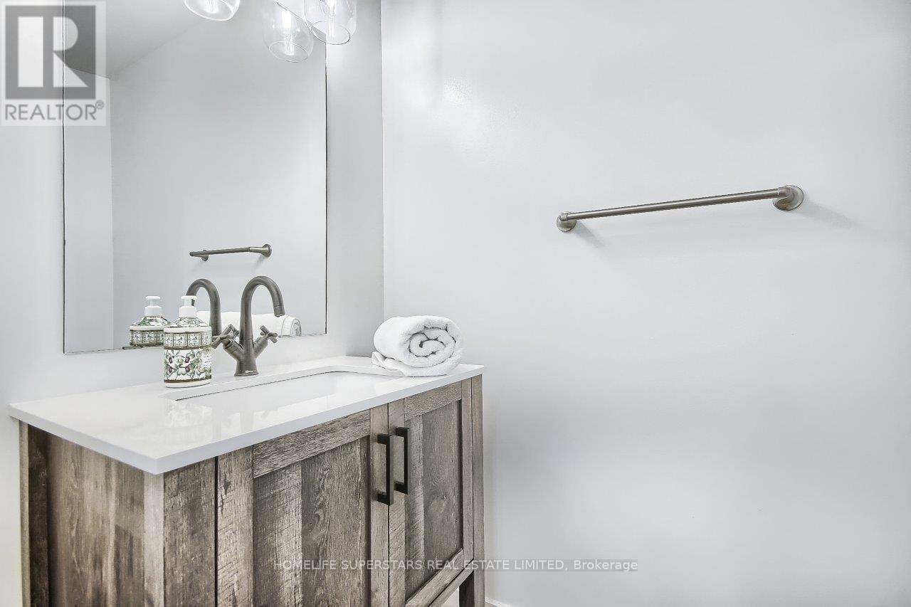 Th 107 - 388 Prince Of Wales Drive, Mississauga, Ontario  L5B 0A1 - Photo 24 - W12562402