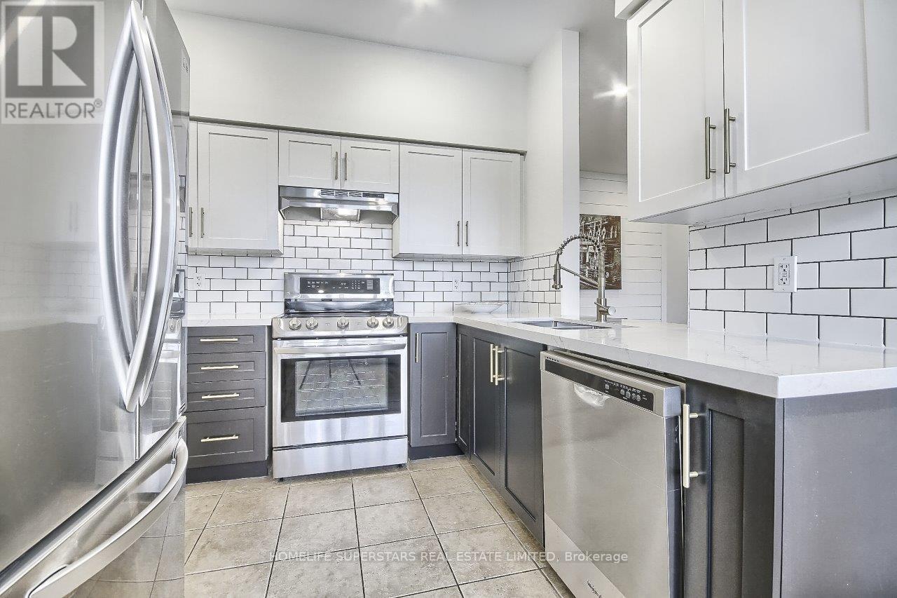 Th 107 - 388 Prince Of Wales Drive, Mississauga, Ontario  L5B 0A1 - Photo 7 - W12562402