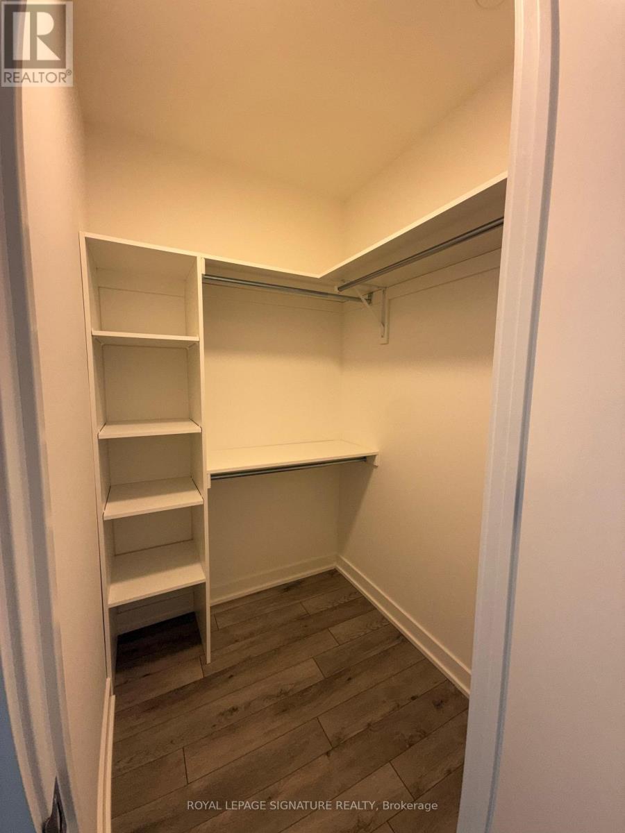 811 - 3071 Trafalgar Road, Oakville, Ontario  L6H 3V6 - Photo 10 - W12562408