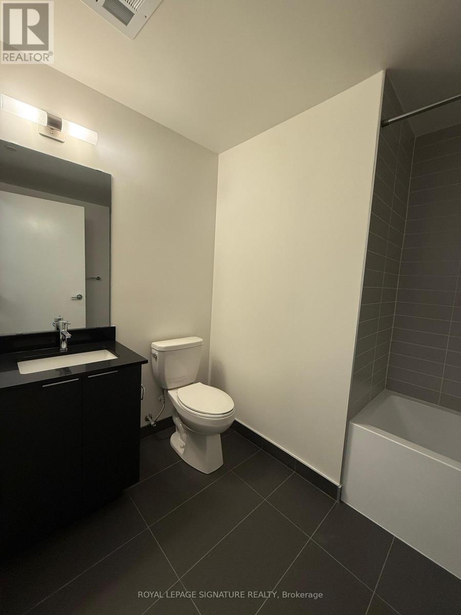 811 - 3071 Trafalgar Road, Oakville, Ontario  L6H 3V6 - Photo 17 - W12562408