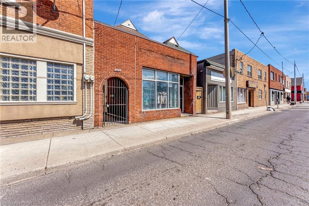 893 Barton Street E, Hamilton, Ontario L8L 3B8 - Photo 2 - 40713673