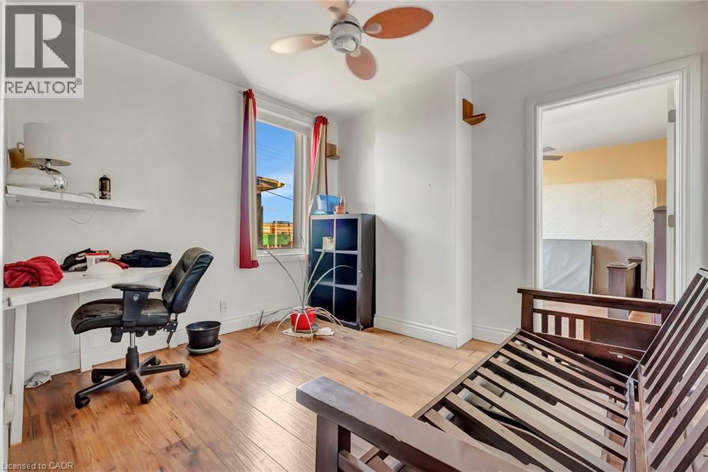 893 Barton Street E, Hamilton, Ontario L8L 3B8 - Photo 17 - 40713673