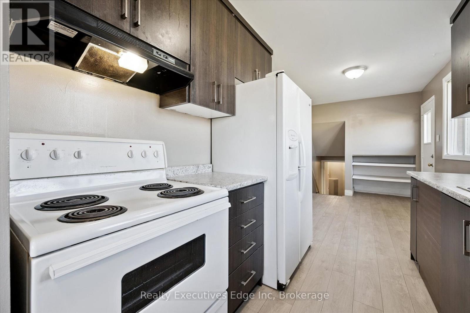 B - 501 Kingscourt Drive, Waterloo, Ontario  N2K 2X9 - Photo 13 - X12562532