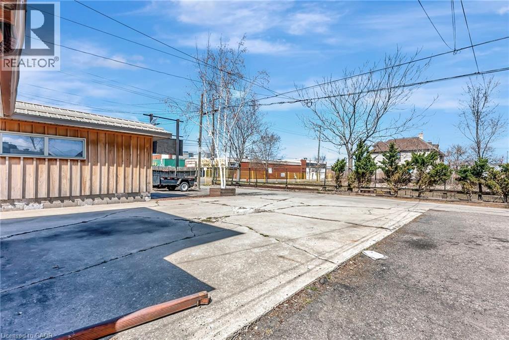 893 Barton Street E, Hamilton, Ontario L8L 3B8 - Photo 34 - 40713673