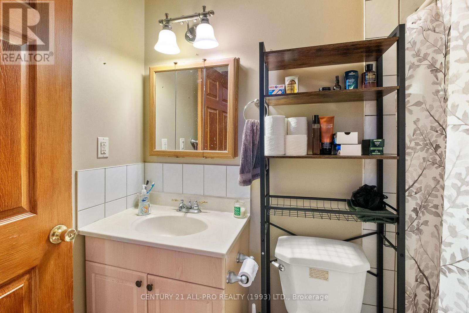 401 - 79 King Street W, Cobourg, Ontario  K9A 2M4 - Photo 23 - X12562454