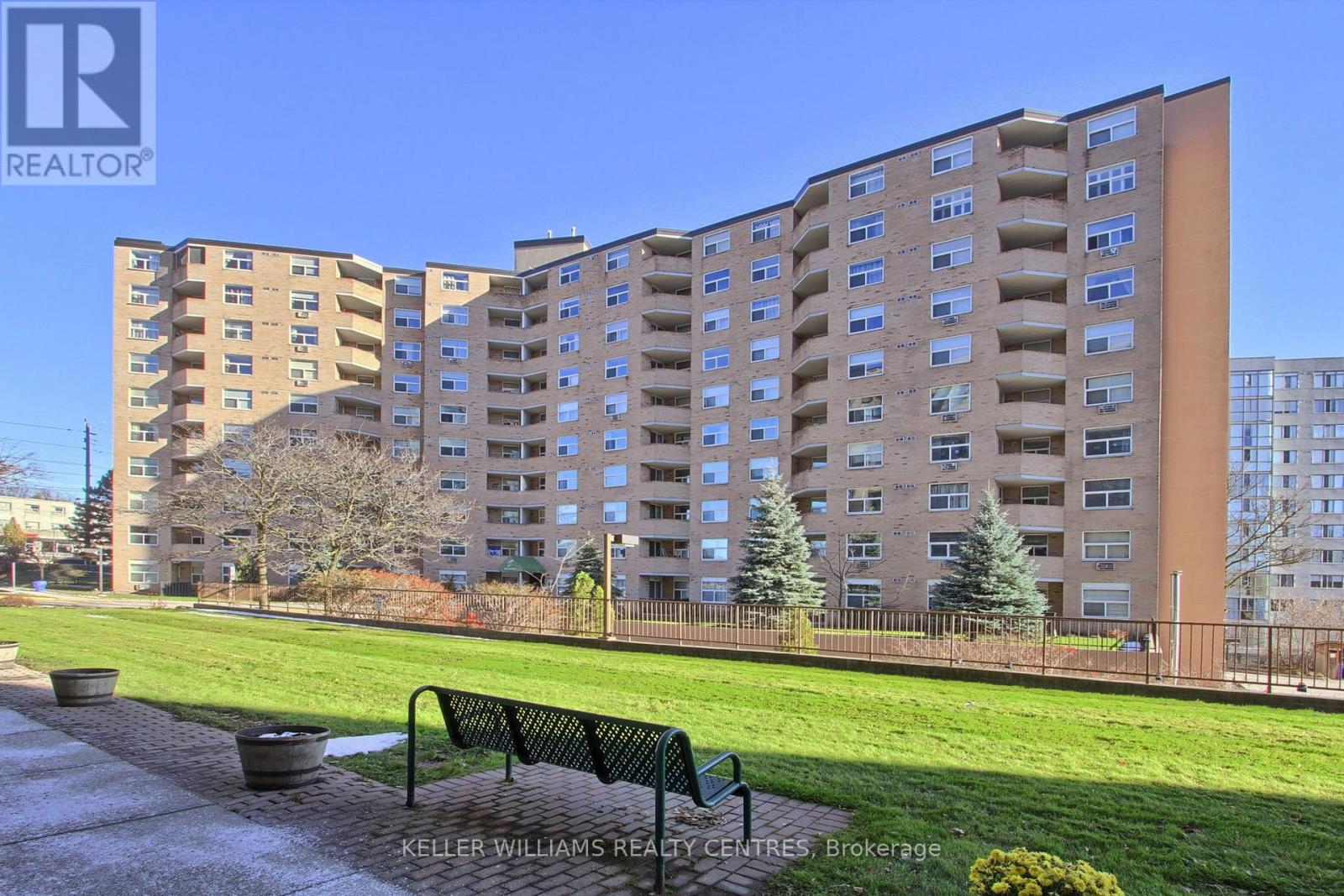 408 - 260 DAVIS DRIVE, Newmarket, Ontario