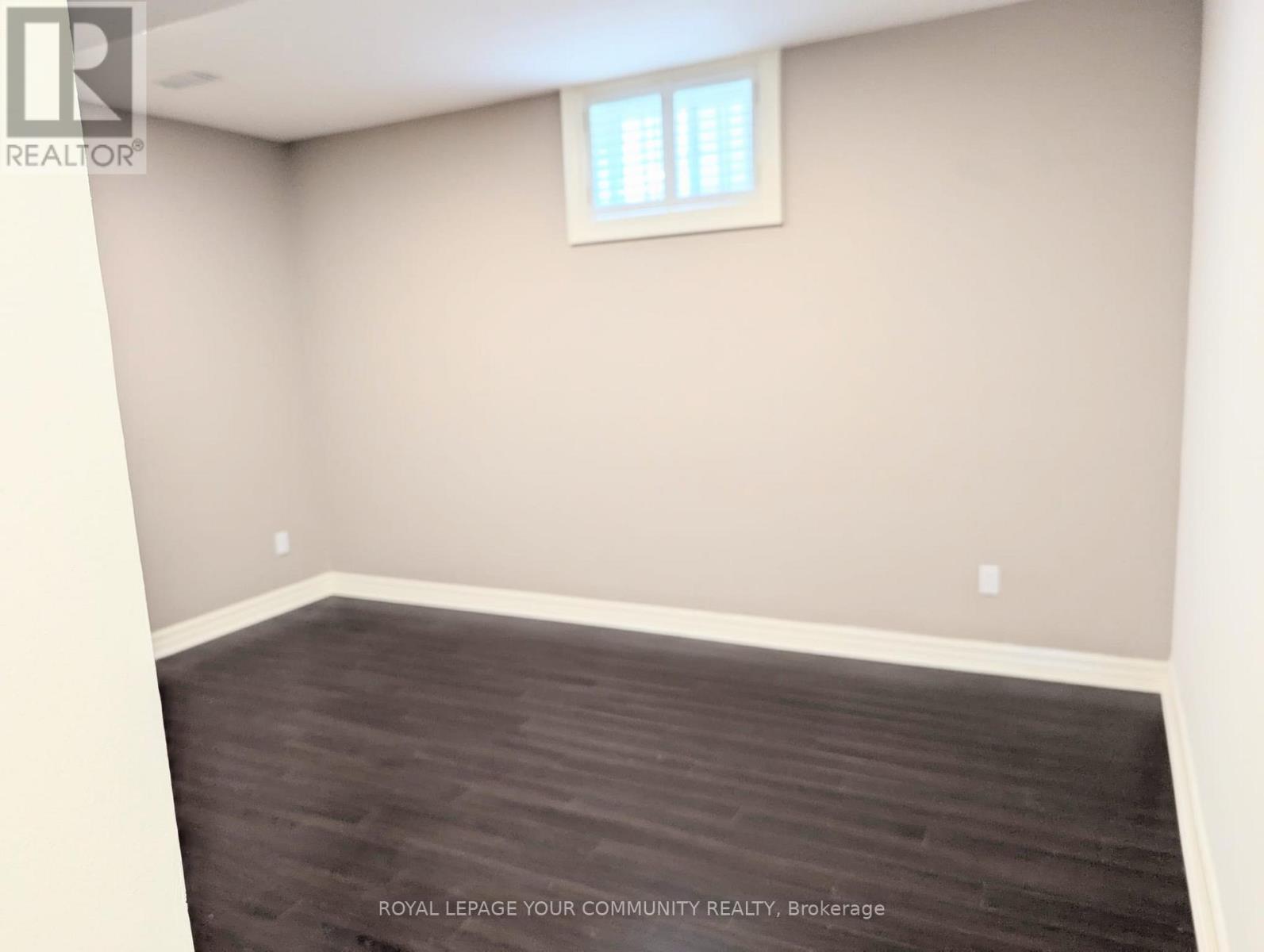 50 Direzze Court, Richmond Hill, Ontario  L4C 0C6 - Photo 6 - N12561726