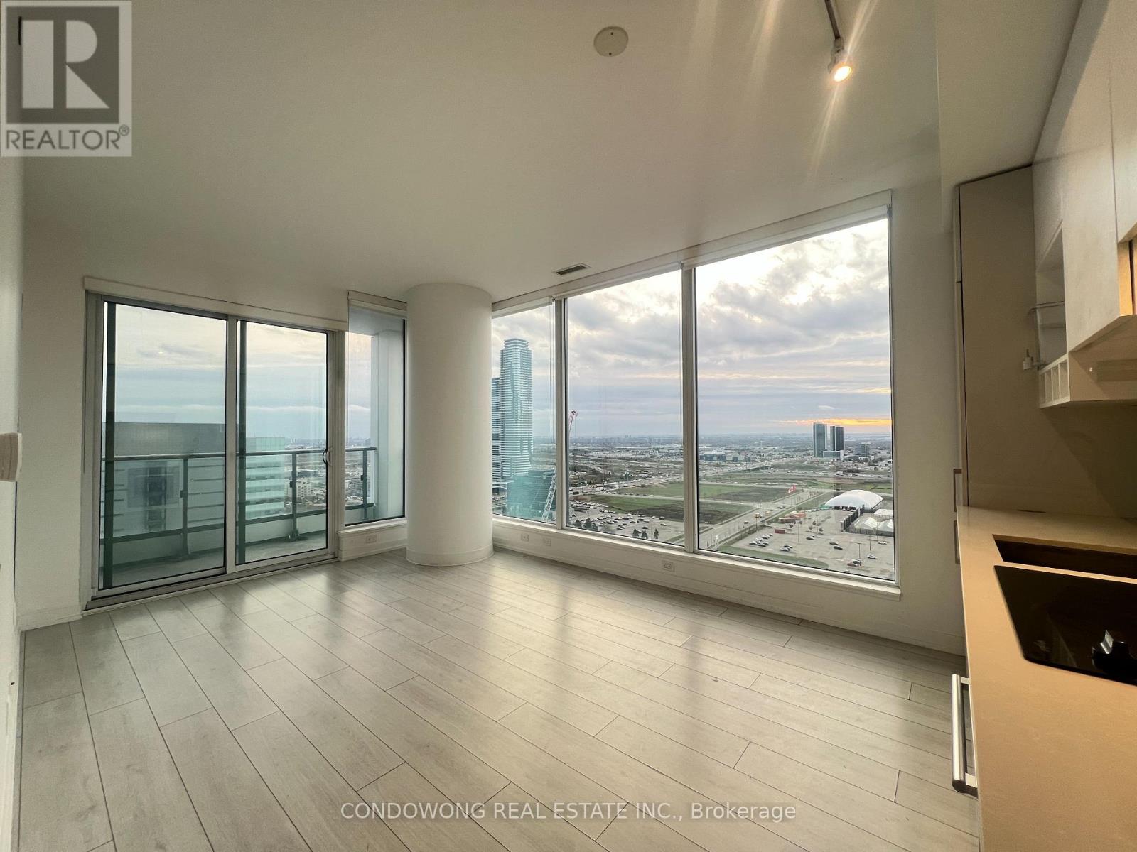 2609 - 5 Buttermill Avenue, Vaughan, Ontario  L4K 0J5 - Photo 4 - N12551696