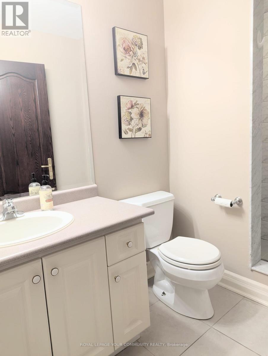 50 Direzze Court, Richmond Hill, Ontario  L4C 0C6 - Photo 7 - N12561726